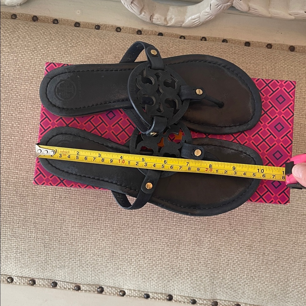 Tory Burch navy Leather Logo Thong Sandals - Picture 5 of 6